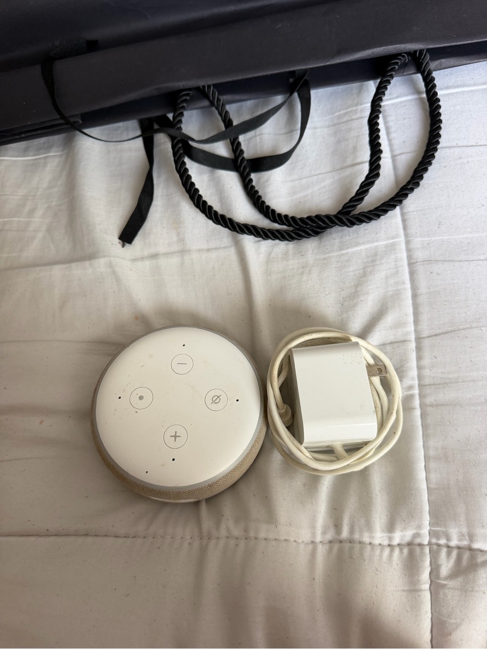 Amazon Echo Dot (3rd Generation) Smart
Speaker